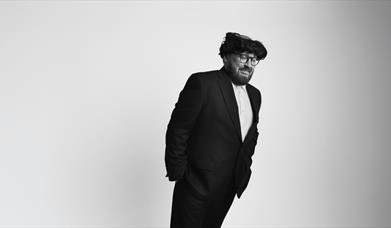 Image shows John Kearns looking awkward