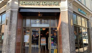 Romano Lounge exterior