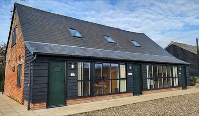 Cart Lodge/Pond View/Granary